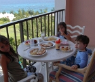 Dining alfresco in Bermuda