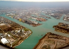D8C 3669a  Approaching Venice from the air