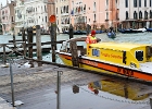 D8C 3728a  Ambulance, Venetian style